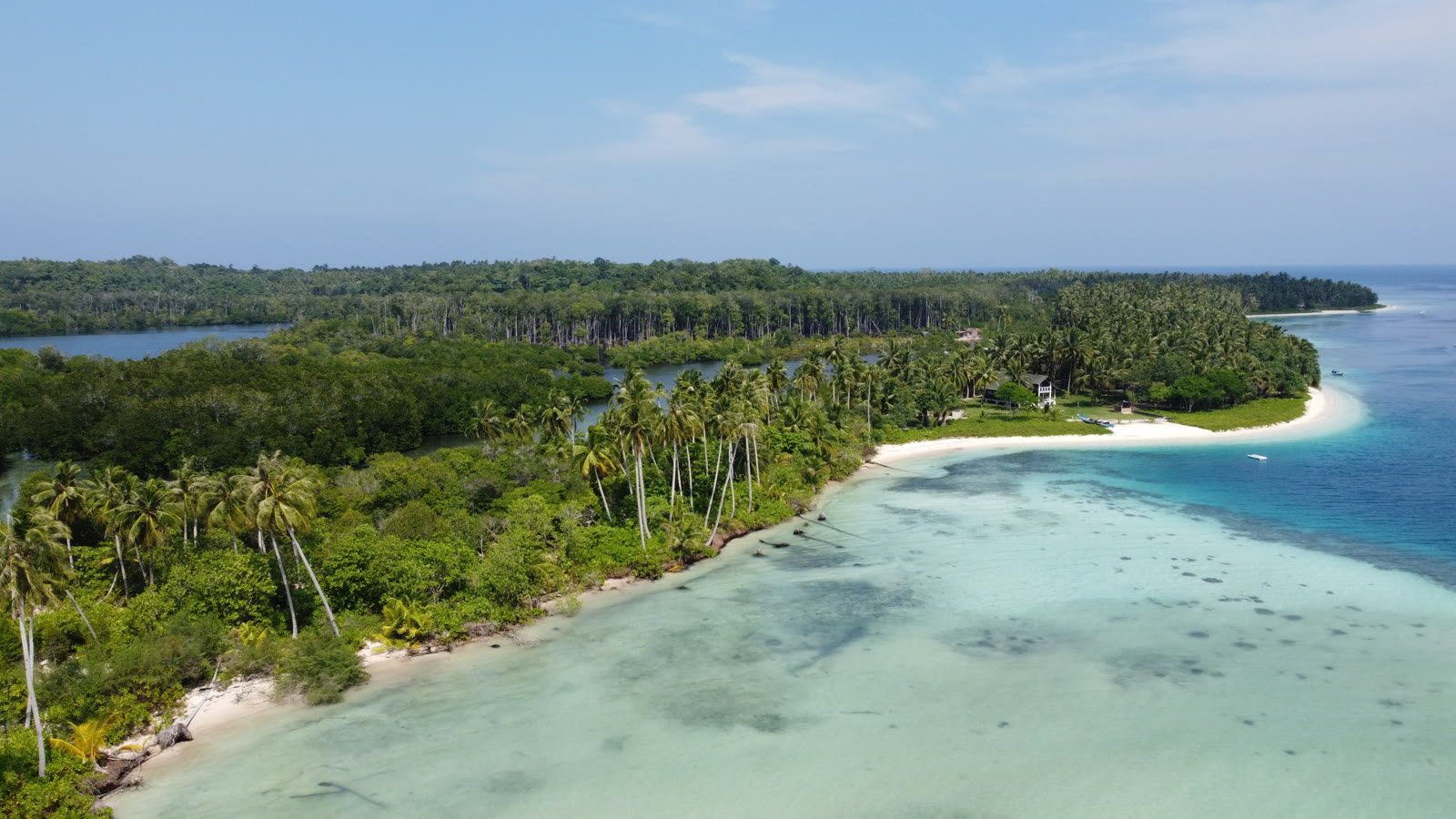 1,600m² Beachfront Land on Sipora Island